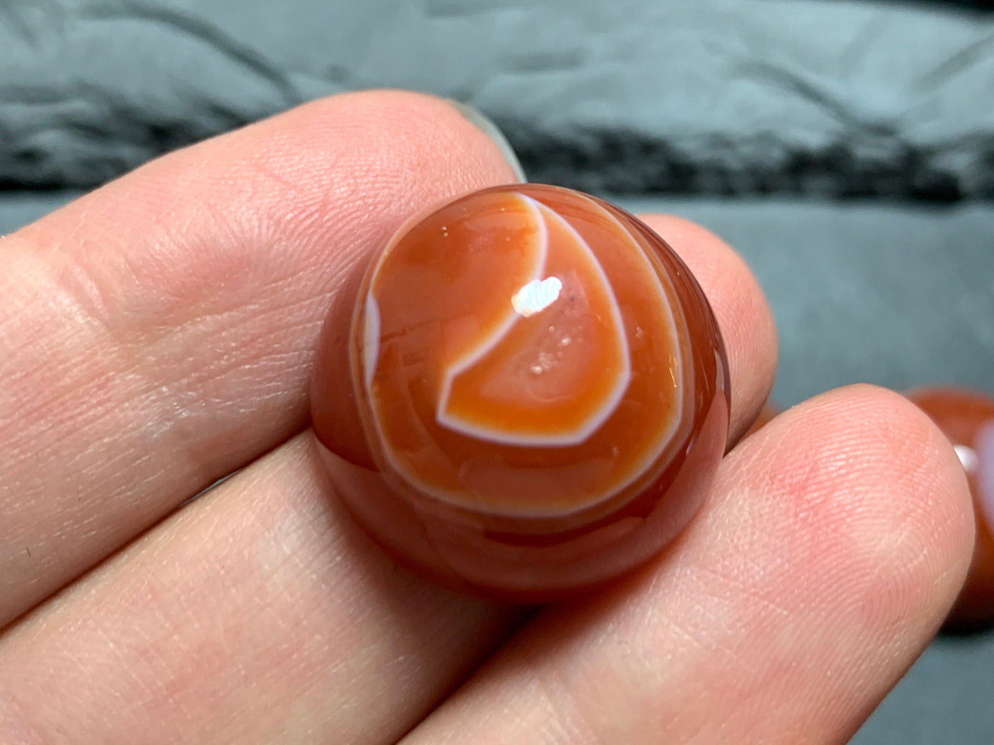 Red Agate round 20mm cabochon - Calibrated cabochons