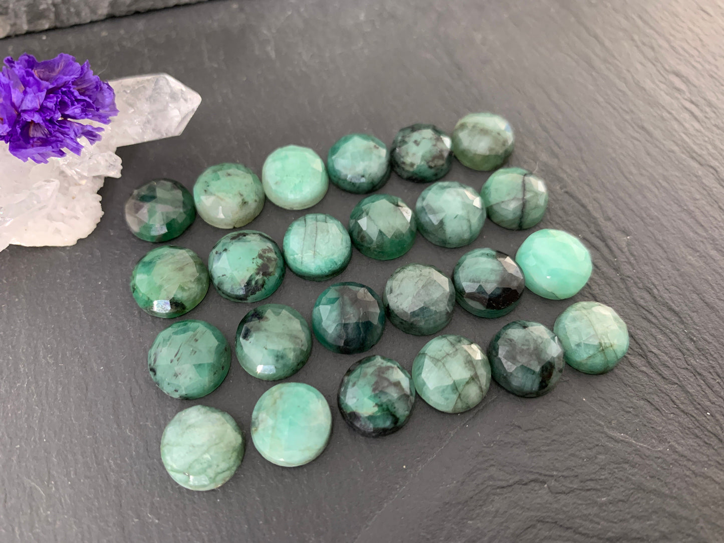 Faceted Emerald round 10mm cabochon