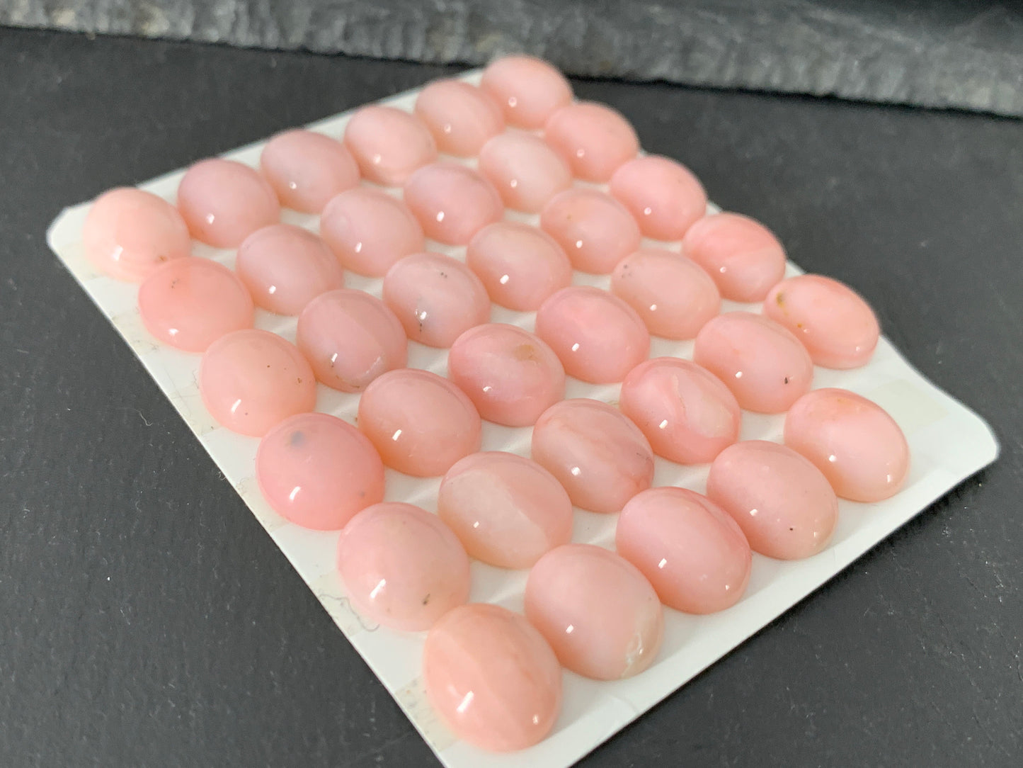 Pink Opal oval 10x12mm cabochon - Calibrated cabochons