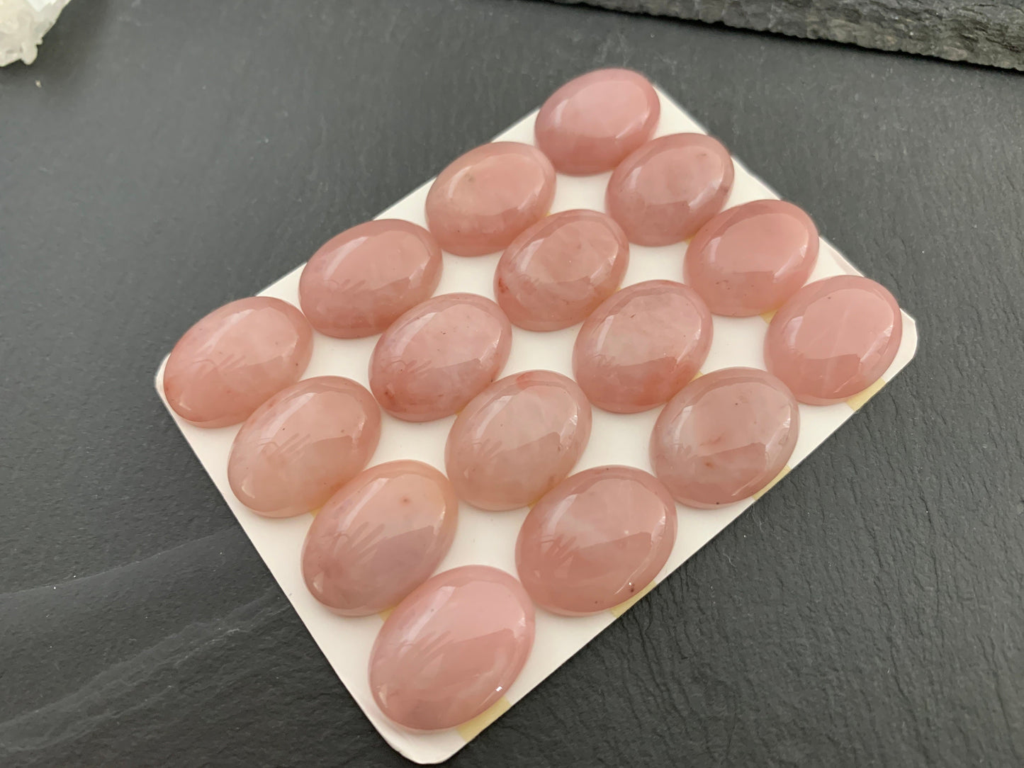 Pink Chalcedony oval 15x20mm cabochon - Calibrated cabochons