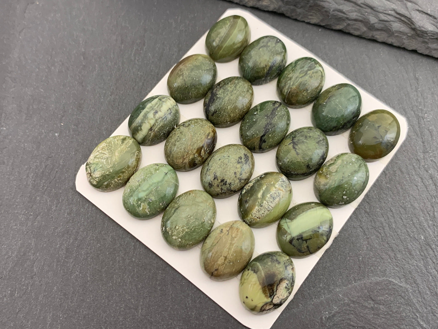 Green Opal oval 12x16mm Cabochon - Calibrated cabochons