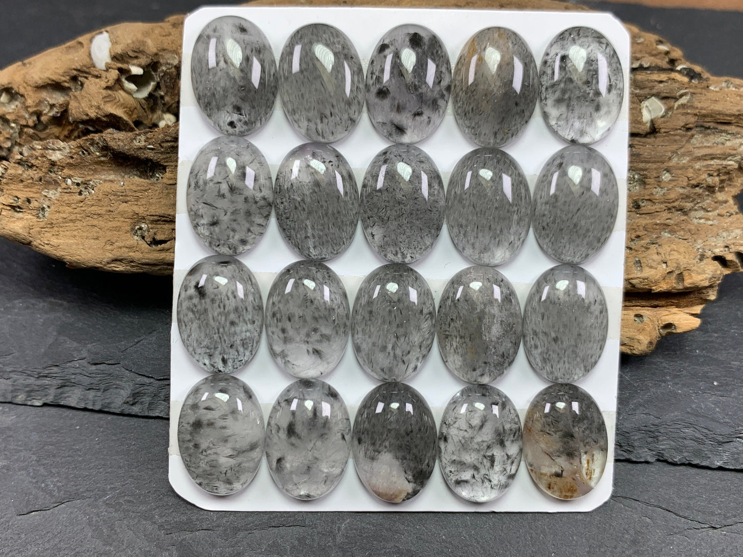 Super 7 oval 13x18mm cabochon - Calibrated cabochons