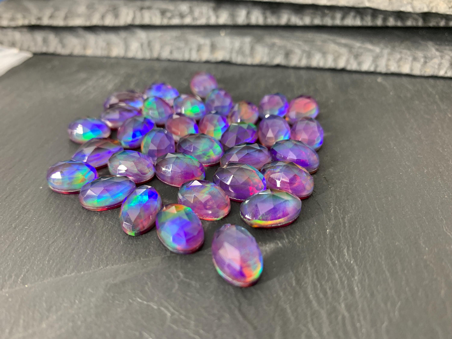 Faceted Aurora Opal oval 8x12mm cabochon - Doublet cabochons