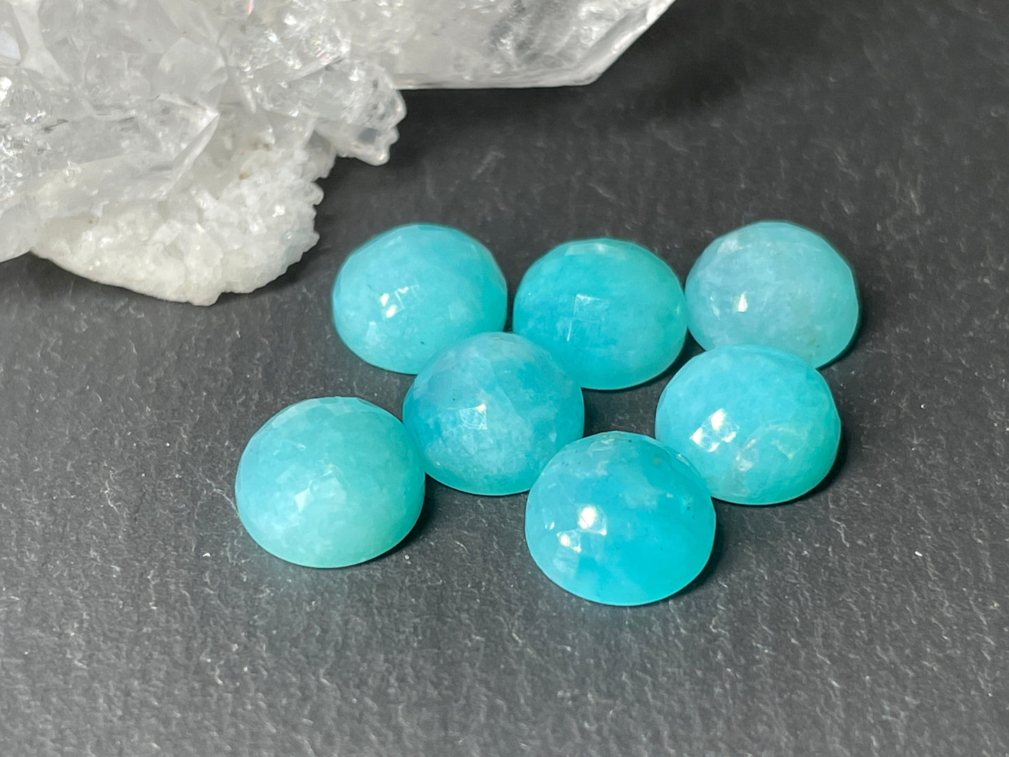 Faceted Amazonite Round 8mm Cabochon - Calibrated cabochons