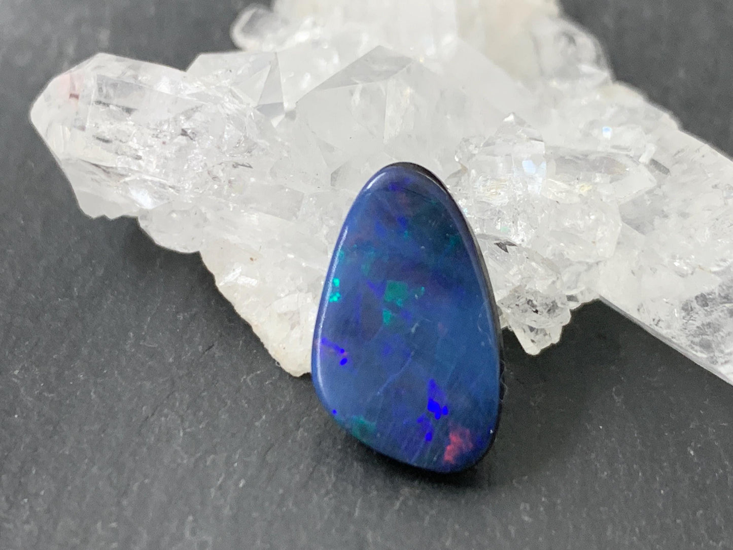 Australian Opal doublet 9x15x3mm cabochon