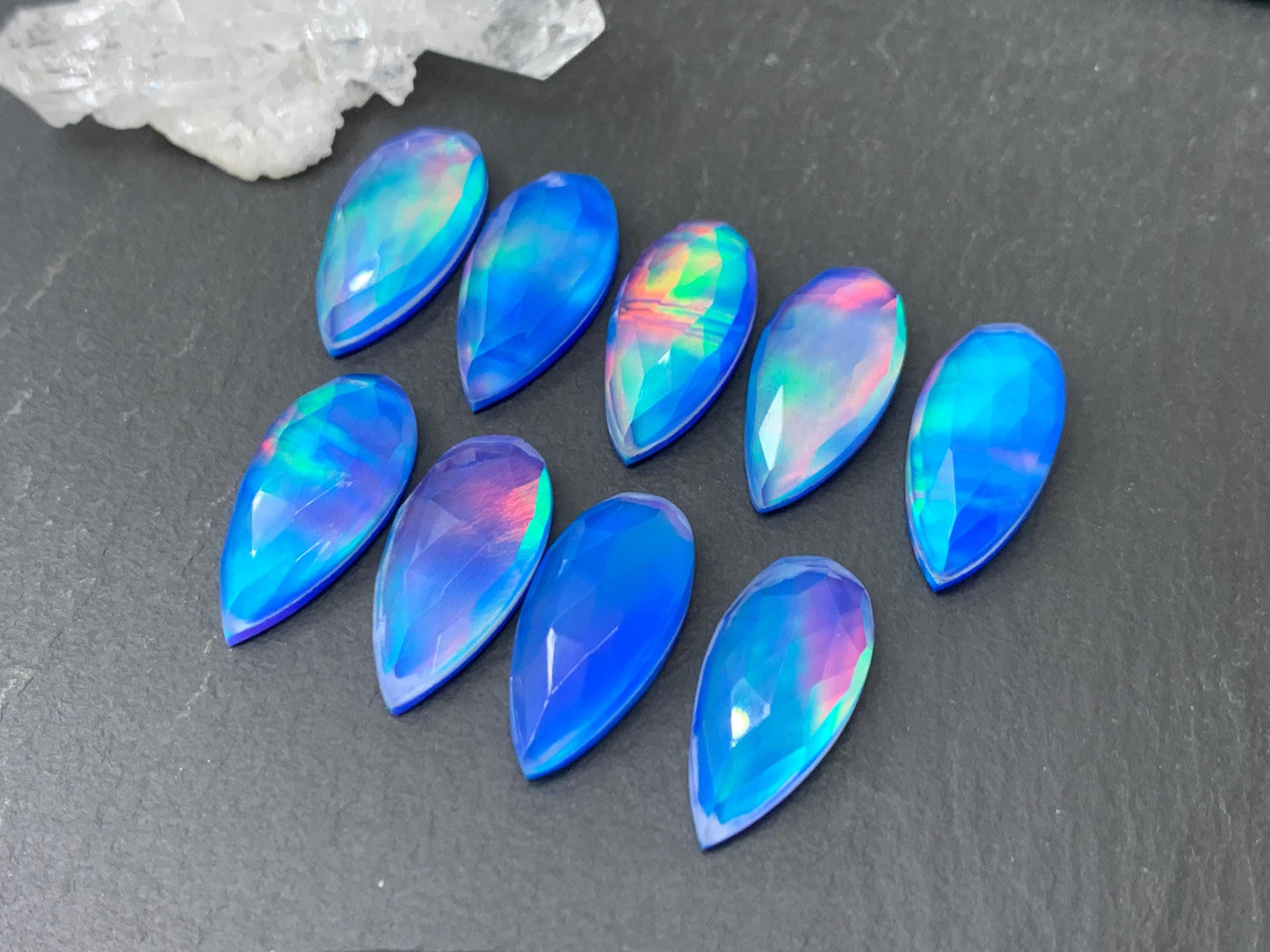 Faceted Aurora Opal pear 9x20mm cabochon - Doublet cabochon