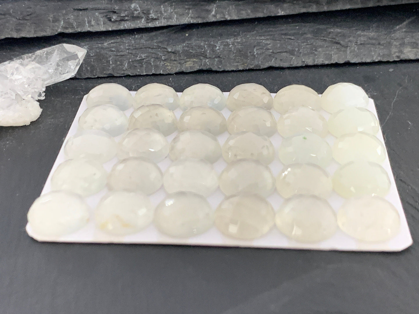Faceted White Moonstone round 12mm cabochon - Calibrated cabochons