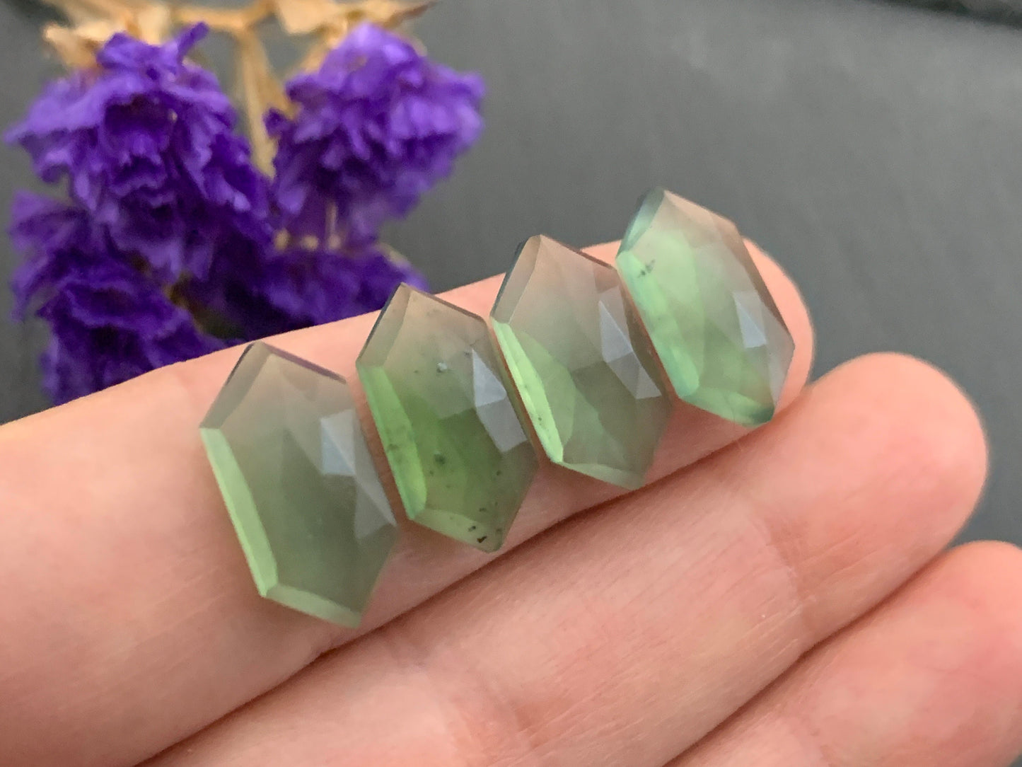 Faceted Serpentine long hexagon 8x16mm cabochon