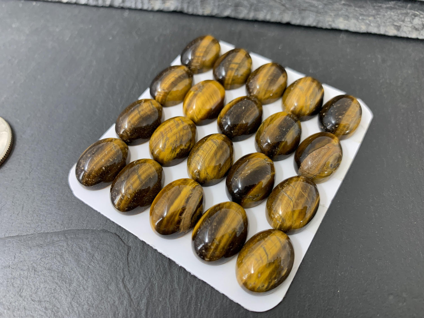 Tiger Eye oval 12x16mm cabochon - Calibrated cabochons