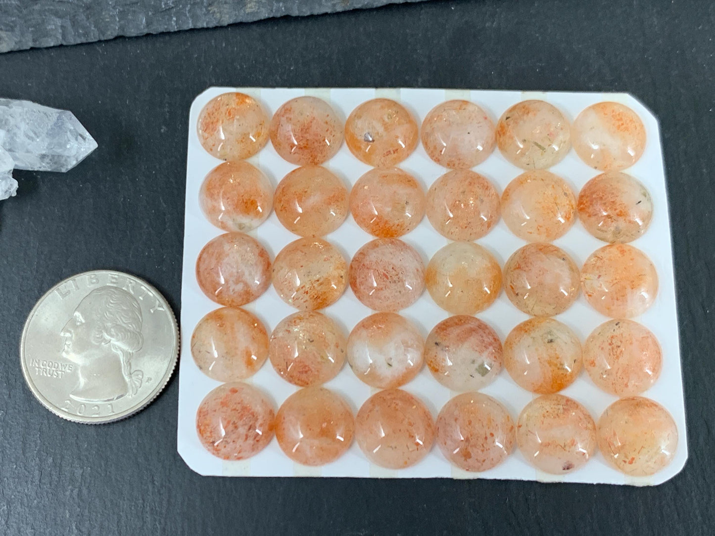 Sunstone round 12mm cabochon - Calibrated cabochons