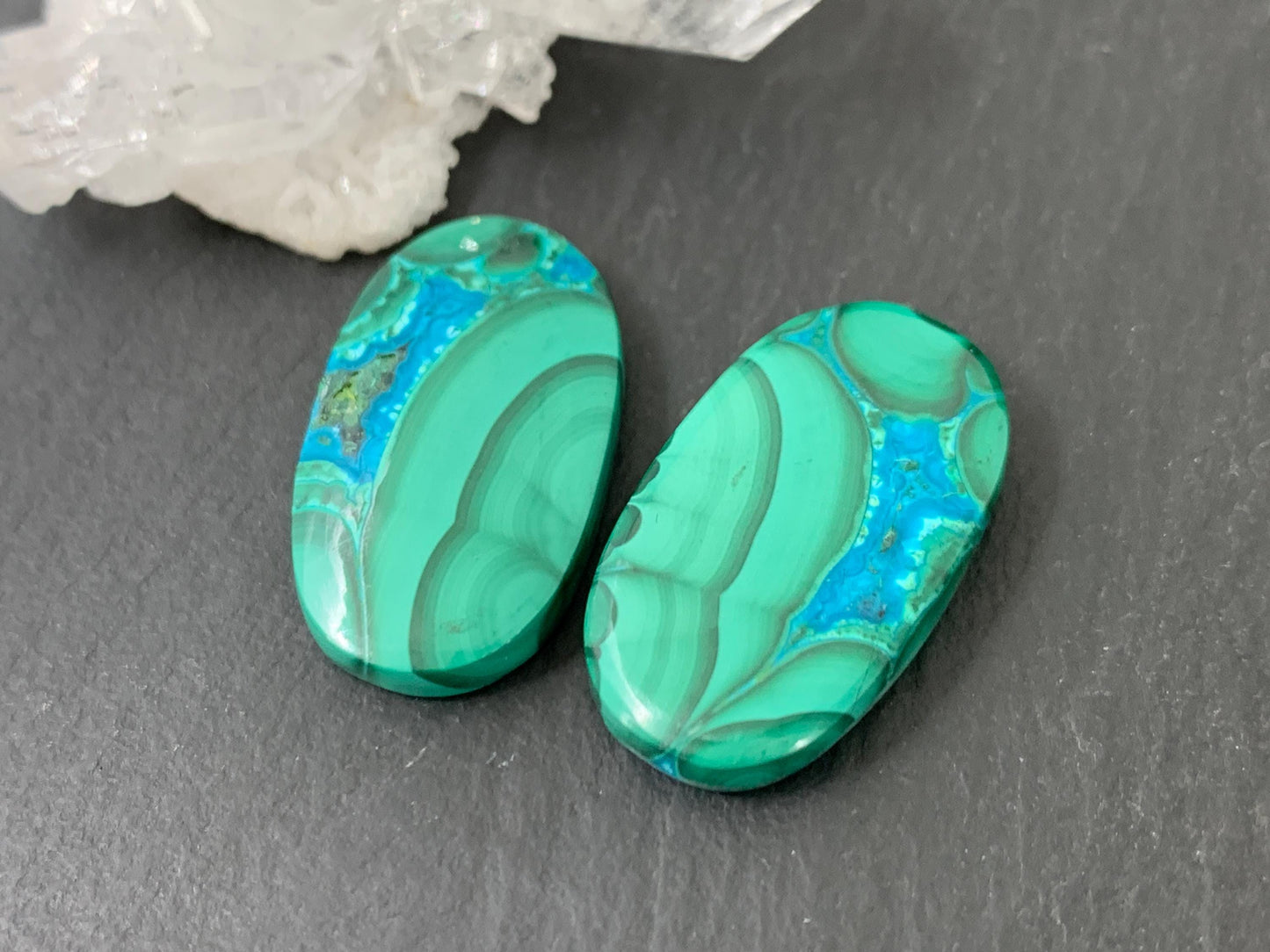 Malachite Chrysocolla oval 14x24x4mm cabochon pair