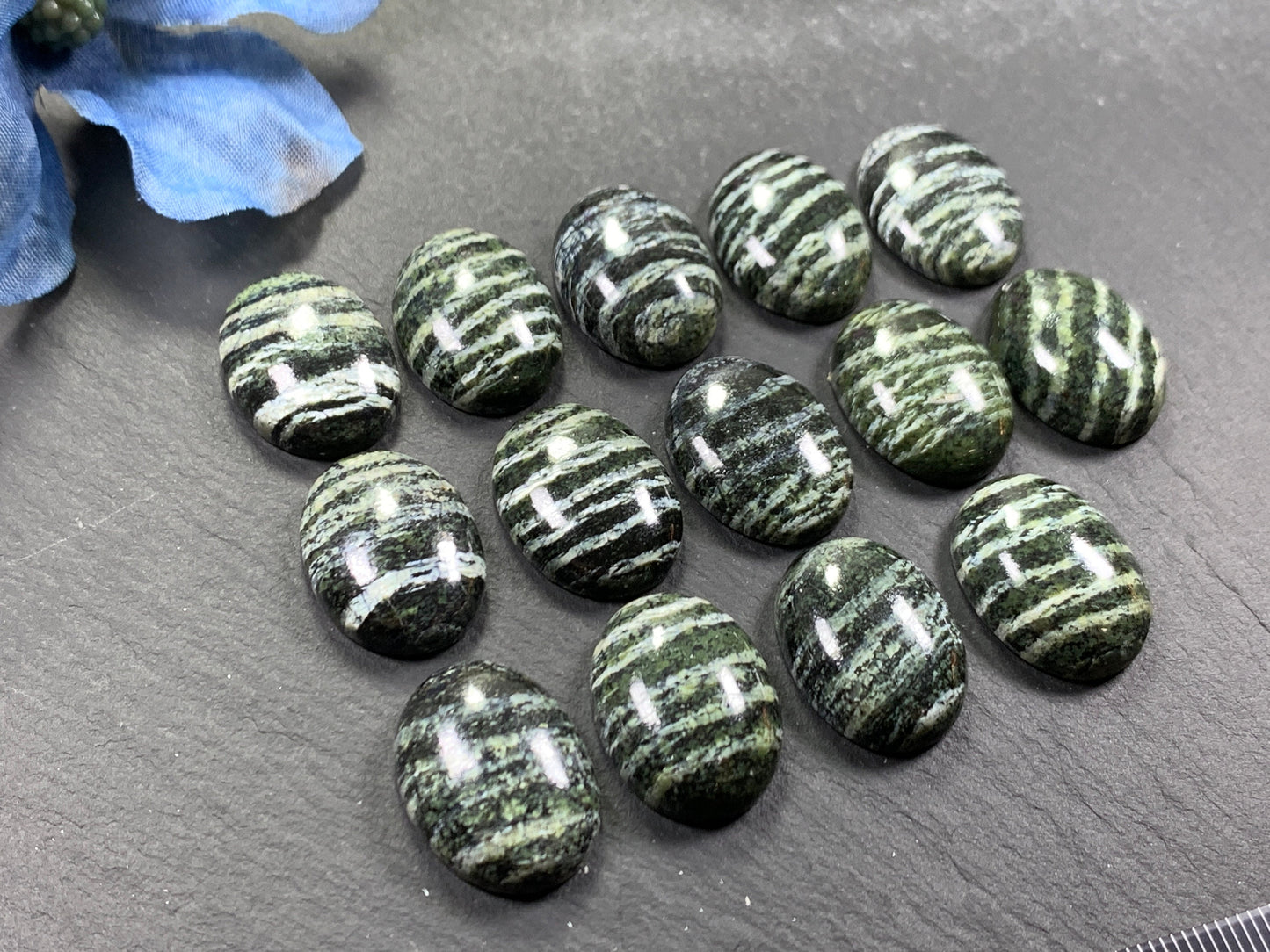 Zebra Jasper oval 15x20mm cabochon - Calibrated cabochons