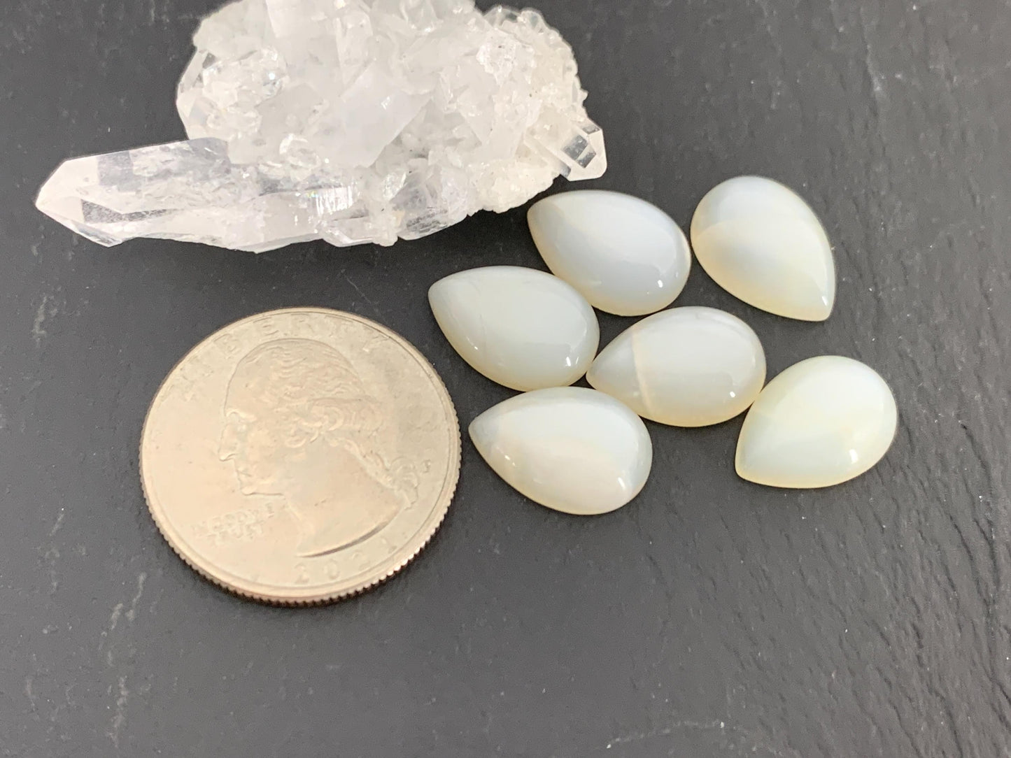 White Moonstone pear 10x14mm cabochon - Calibrated cabochons