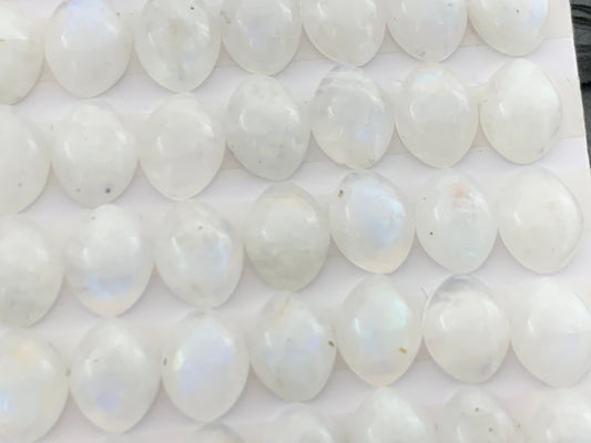 Rainbow Moonstone marquise 8x10mm cabochon - Calibrated cabochon