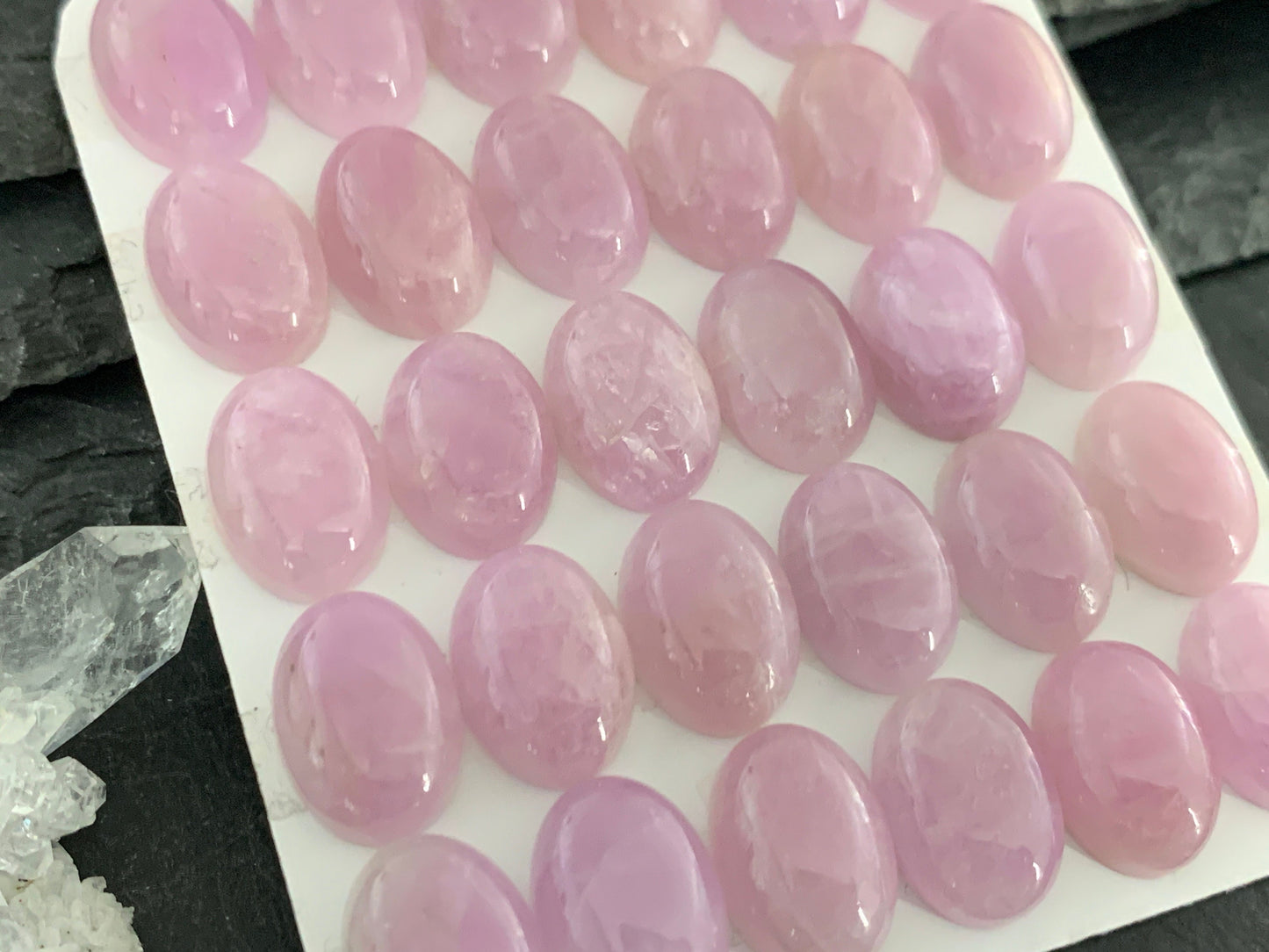 Kunzite oval 10x14mm cabochon - Calibrated Cabochons