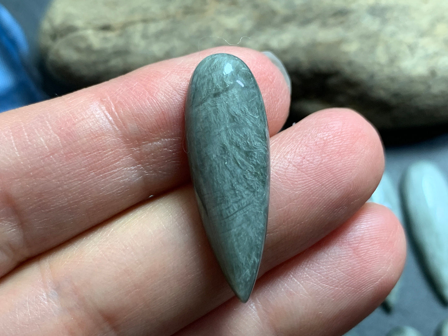Eagle Eye pear 10x30mm cabochon - Calibrated cabochons