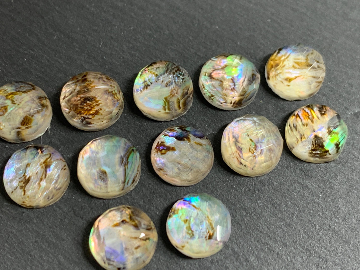 Faceted Abalone Crystal round 10mm doublet cabochon