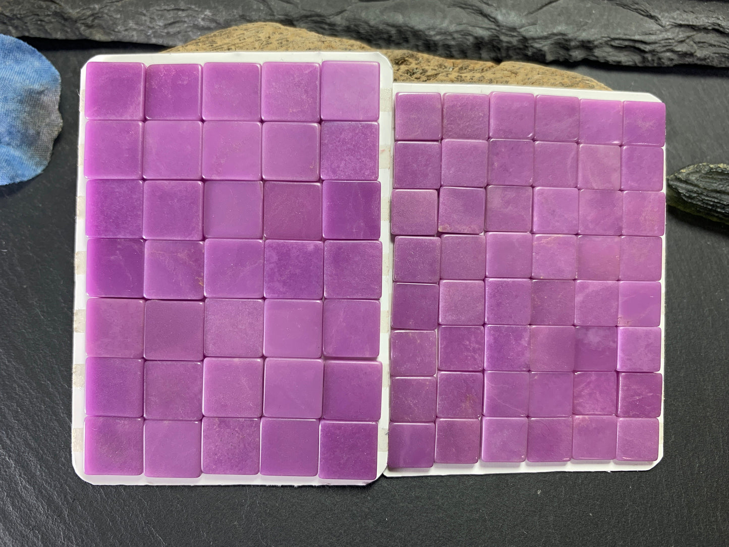 Flat Phosphosiderite square 8 & 10mm cabochon - Calibrated cabochons