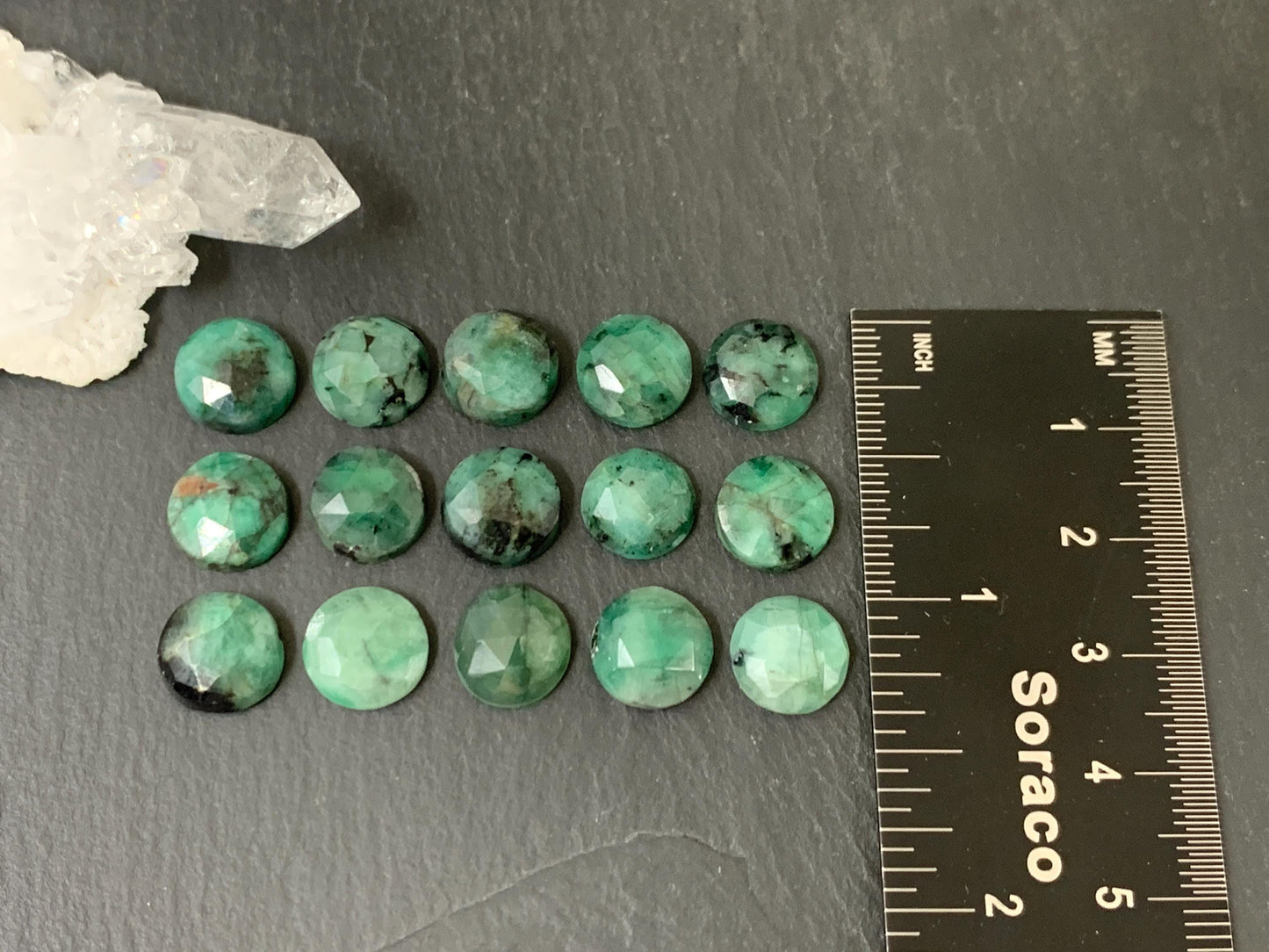 Faceted Emerald round 10mm cabochon