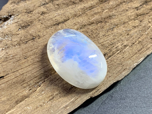 Rainbow Moonstone 24x16x9mm cabochon