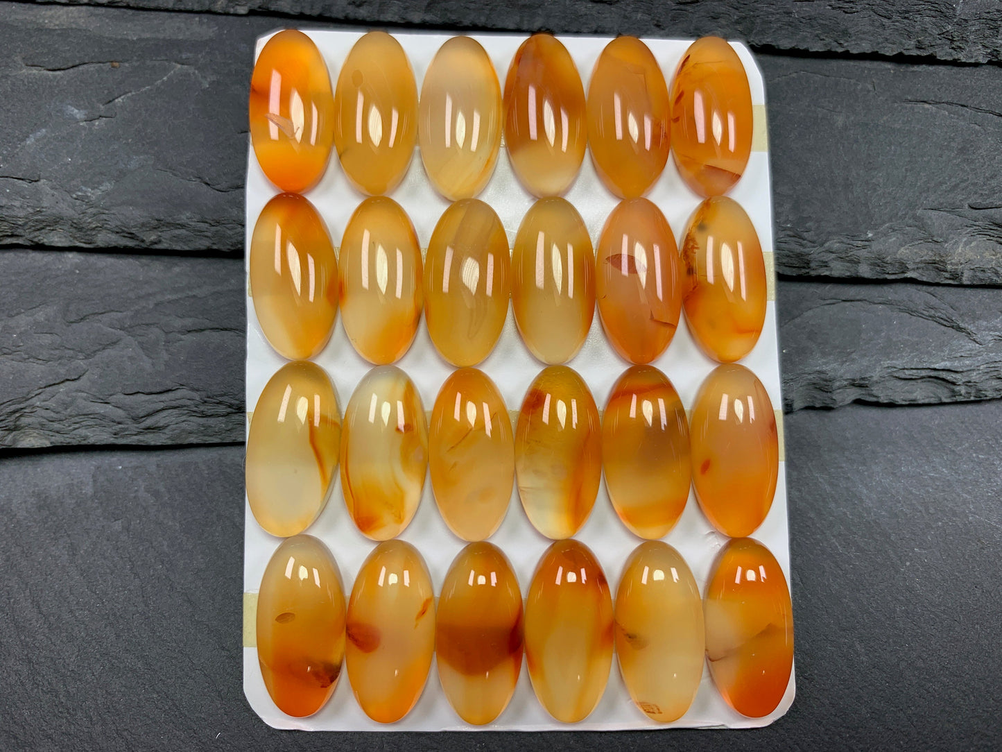 Carnelian oval 10x20mm cabochon - Calibrated cabochons