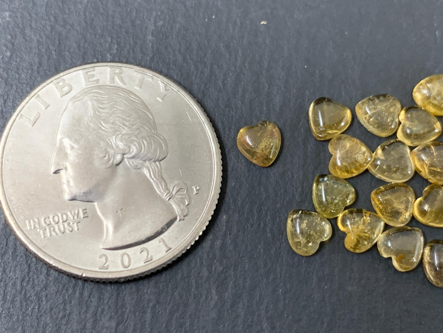 Tourmaline heart 5mm cabochon - Calibrated cabochons