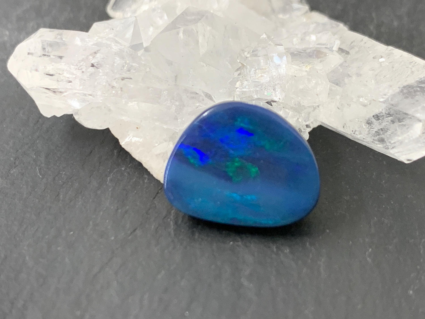 Australian Opal doublet 11x13x4mm cabochon