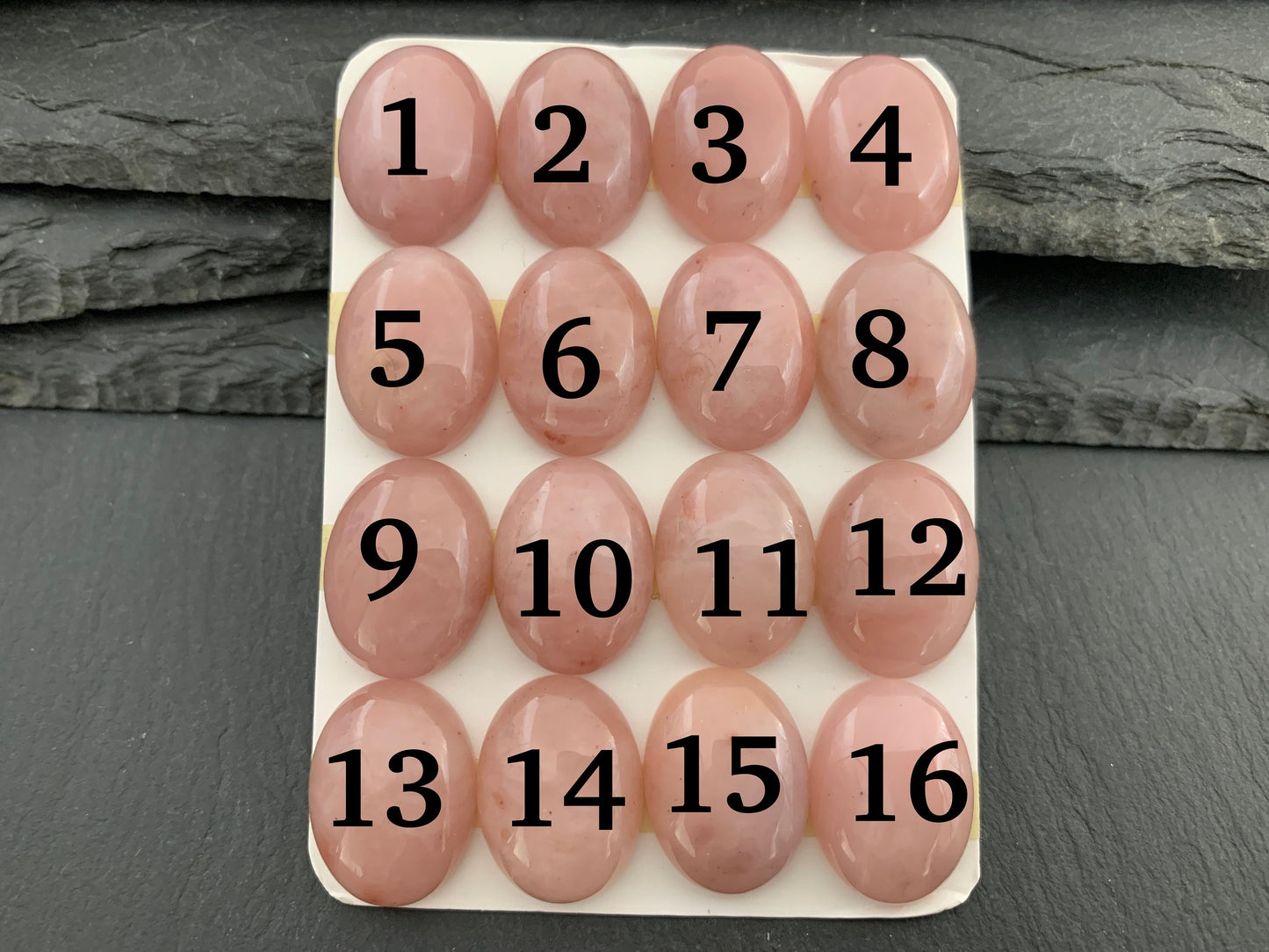 Pink Chalcedony oval 15x20mm cabochon - Calibrated cabochons