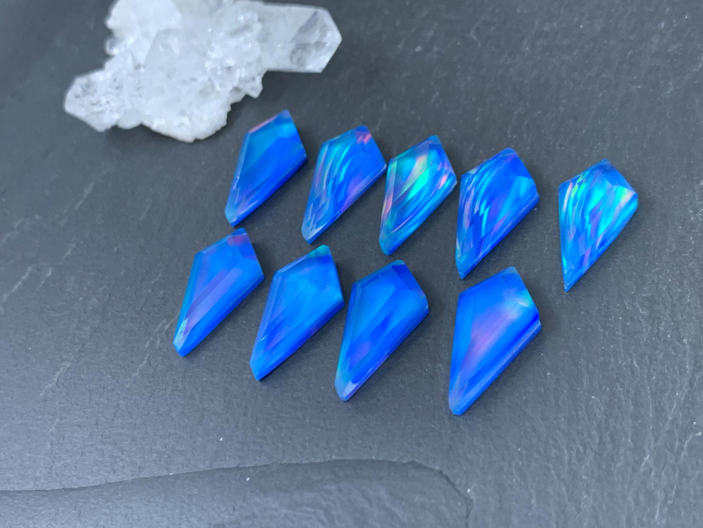 Faceted Aurora Opal kite 10x20mm cabochon - Doublet cabochons