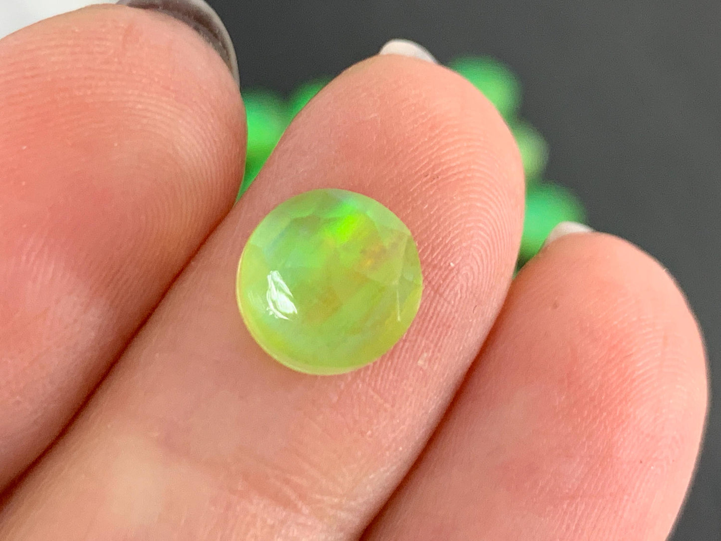 Faceted Aurora Opal round 8mm cabochon - Doublet cabochons