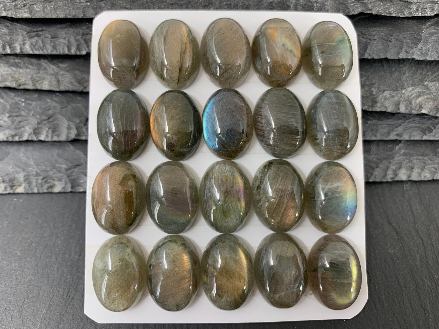 Labradorite oval 13x18mm cabochon - Calibrated cabochons