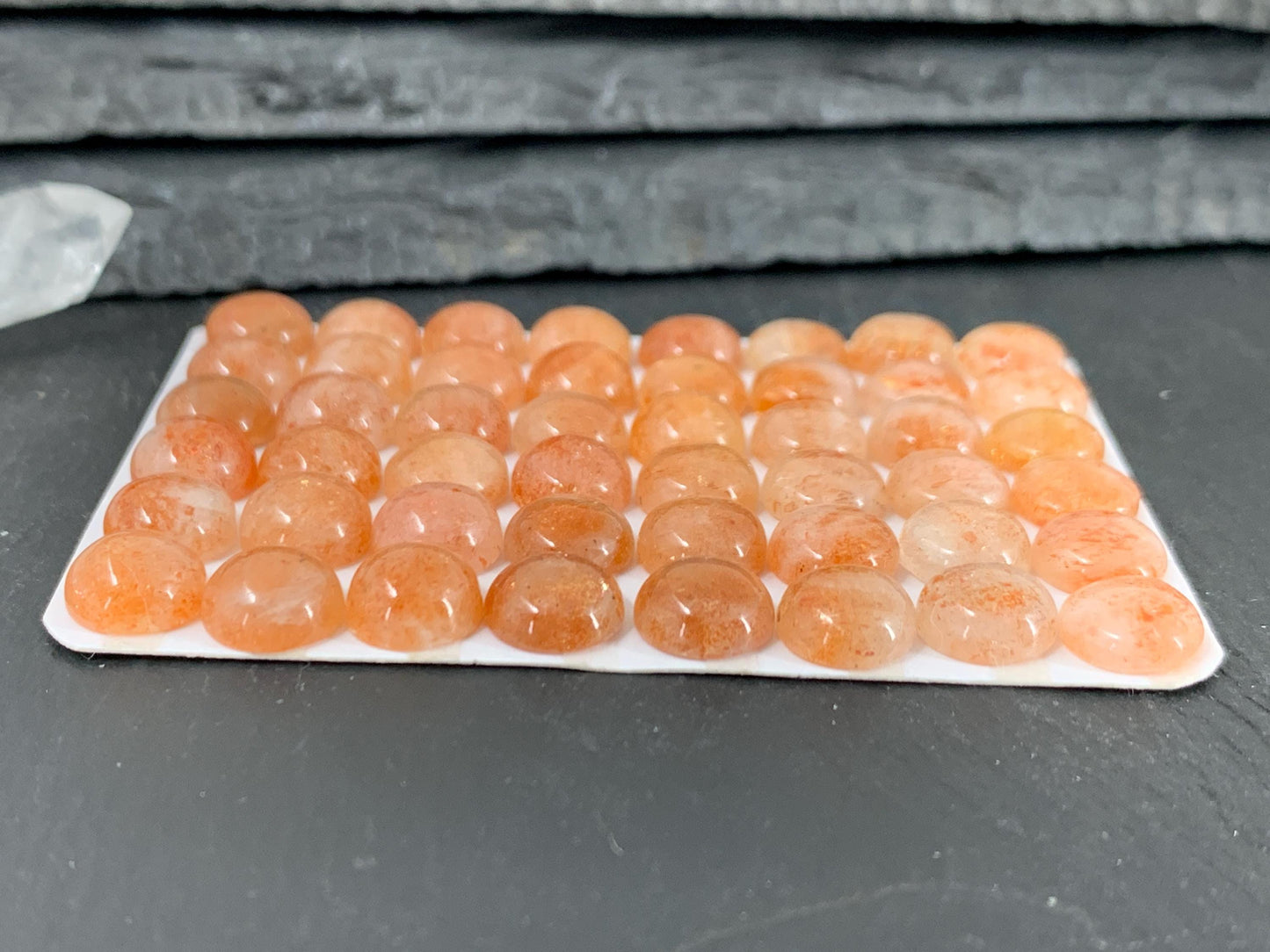 Sunstone round 8mm cabochon - Calibrated cabochons