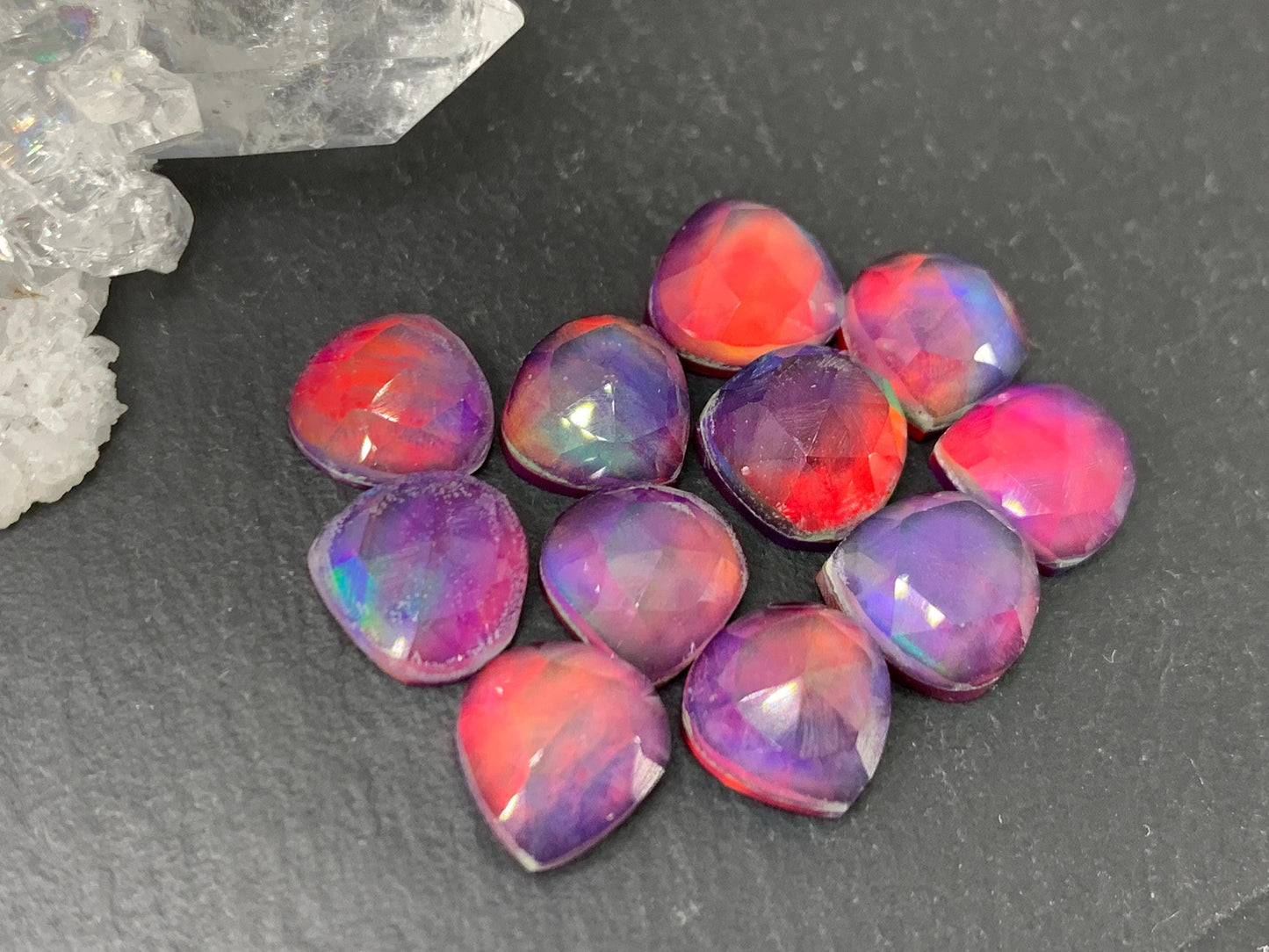 Faceted Aurora Opal pear 8mm cabochon - Doublet cabochons