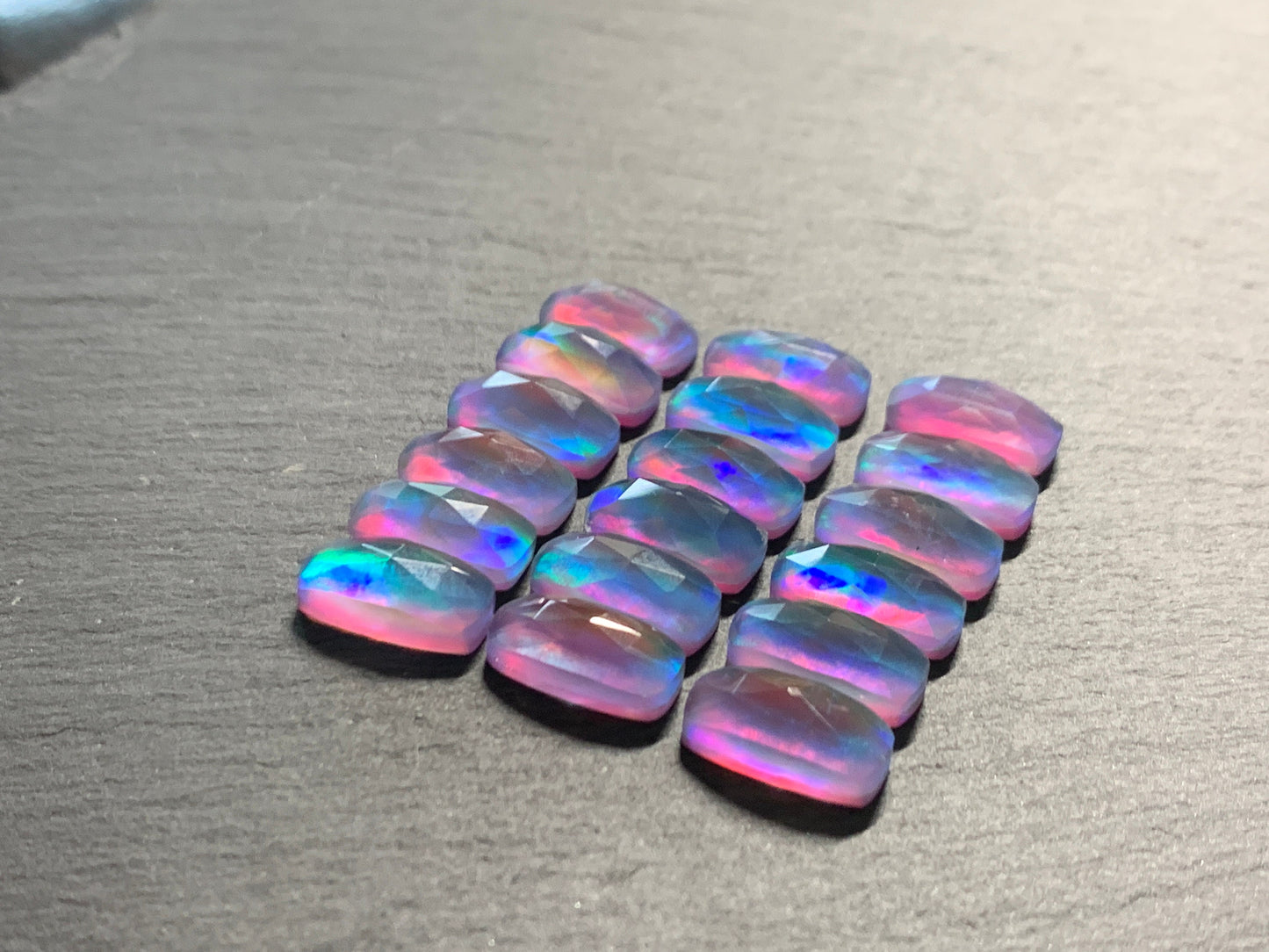 Faceted Aurora Opal oval 7x14mm cabochon - Doublet cabochons