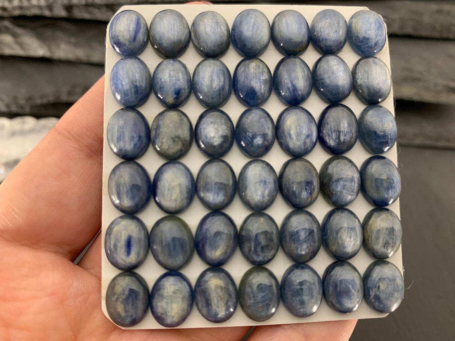 Kyanite Cabochon: Natural Oval Gemstone (8x10mm)