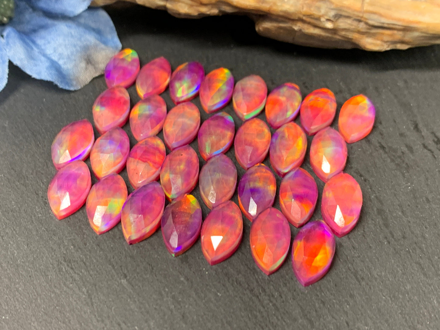 Faceted Aurora Opal marquise 8x16mm cabochon - Doublet cabochons