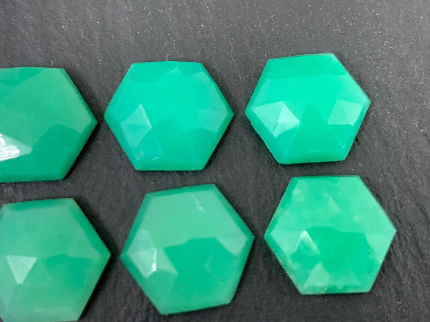 Faceted Chrysoprase hexagon 8mm cabochon
