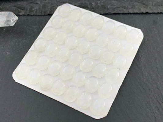 Rainbow Moonstone oval 8x10mm cabochon - Calibrated Cabochons