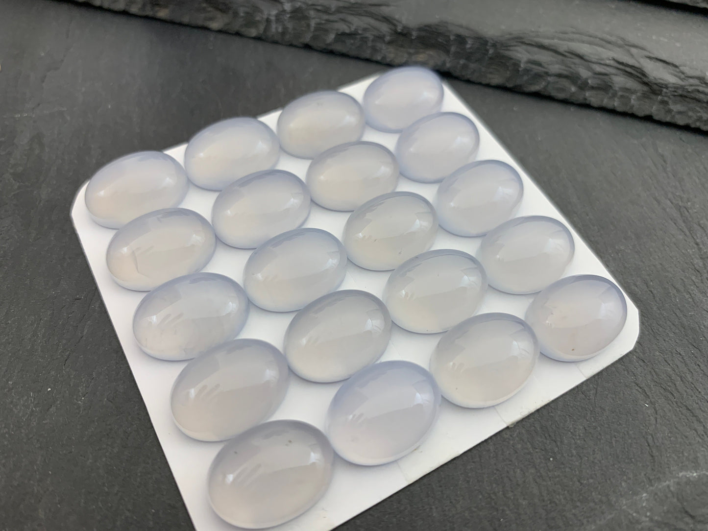 Blue Chalcedony oval 12x16mm cabochon - Calibrated cabochons
