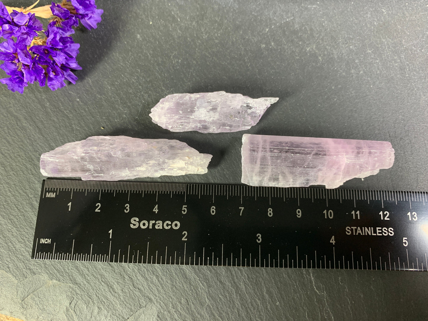 Raw Kunzite from Pakistan 46-59mm long - not drilled gemstone
