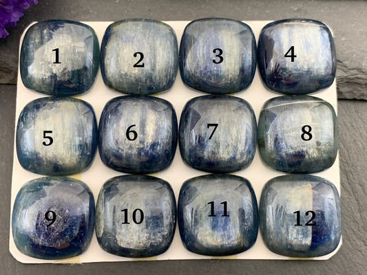 Kyanite Square 20mm cabochon | Calibrated Cabochons