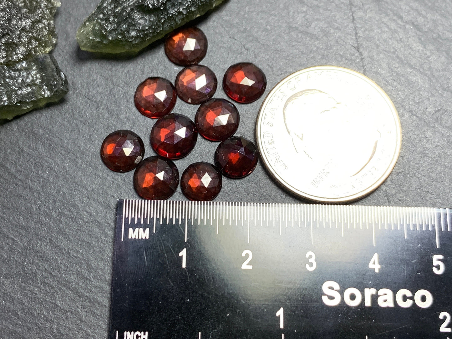 Faceted Mozambique Garnet round 6.5 - 7mm Cabochon