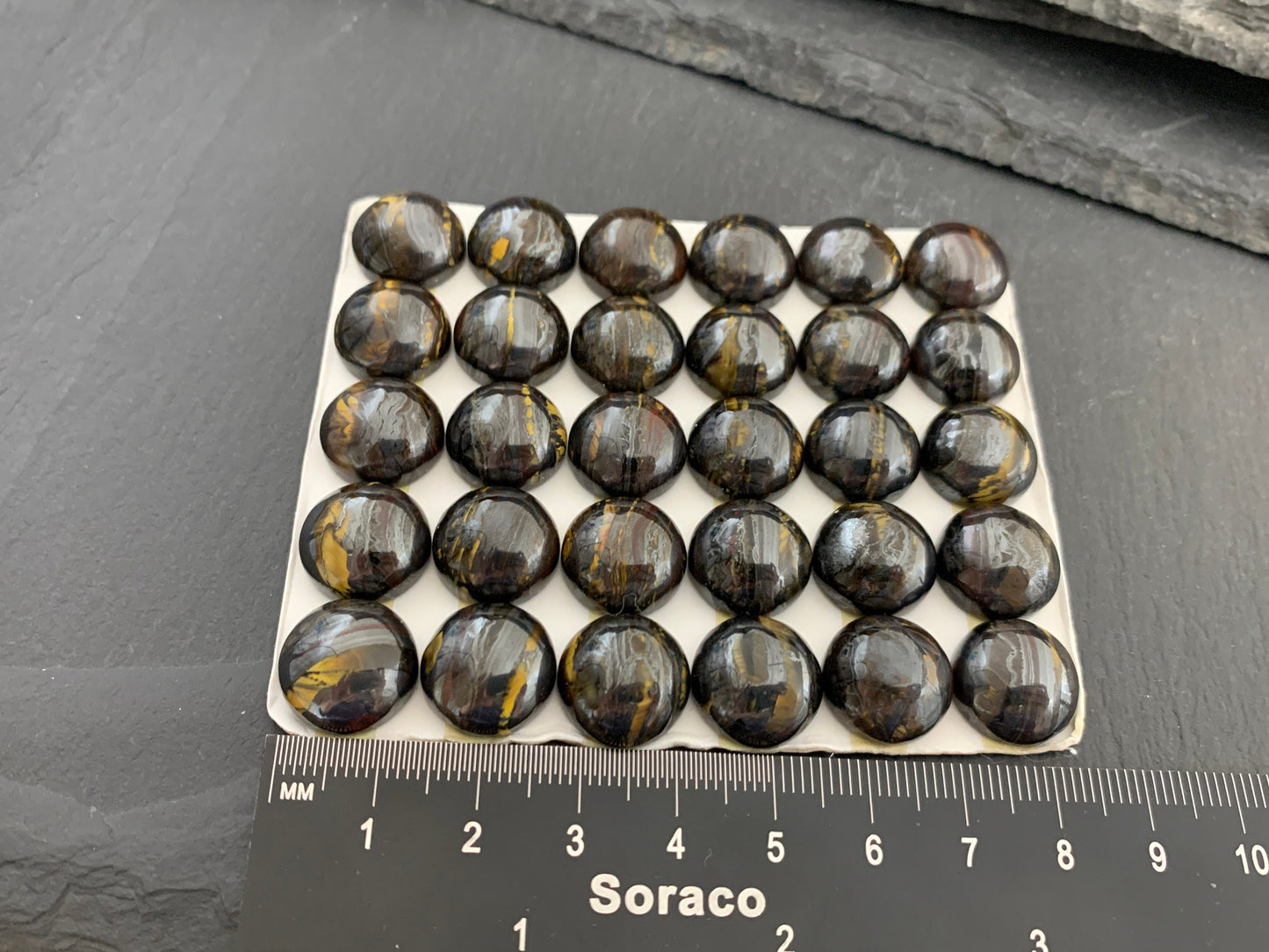 Tiger Iron 14mm cabochon - Calibrated cabochons