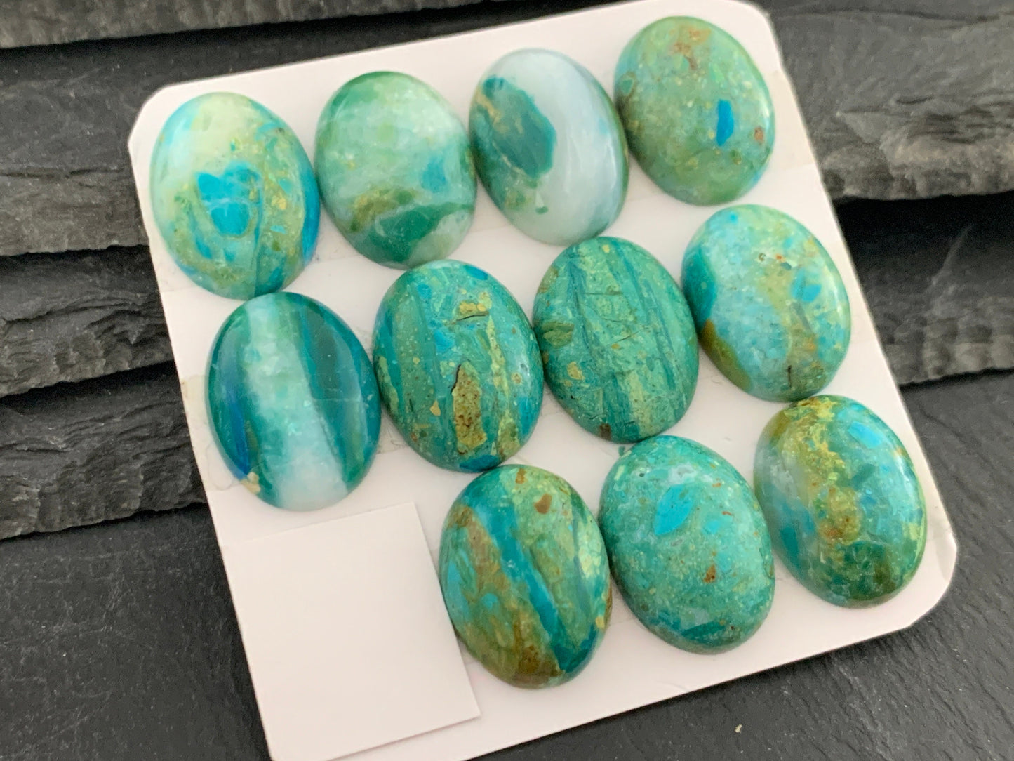 Opaline oval 15x20mm cabochon - Calibrated cabochons
