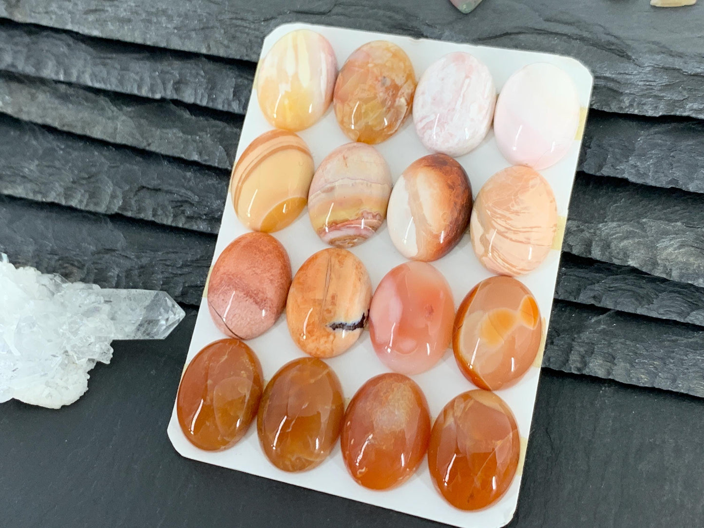 Mexican Opal oval 15x20mm cabochon - Calibrated cabochons