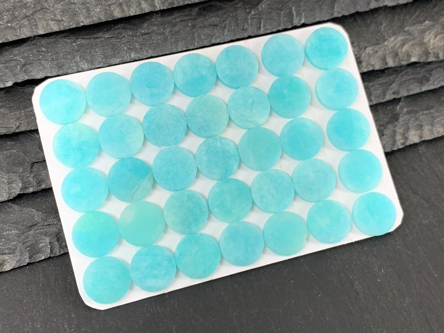Flat Amazonite round 10mm cabochon - Calibrated cabochons