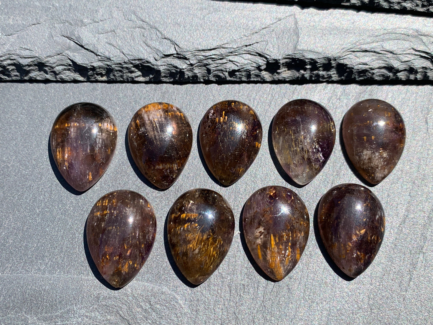 Amethyst Cacoxenite pear 18x25mm cabochon - Calibrated cabochons