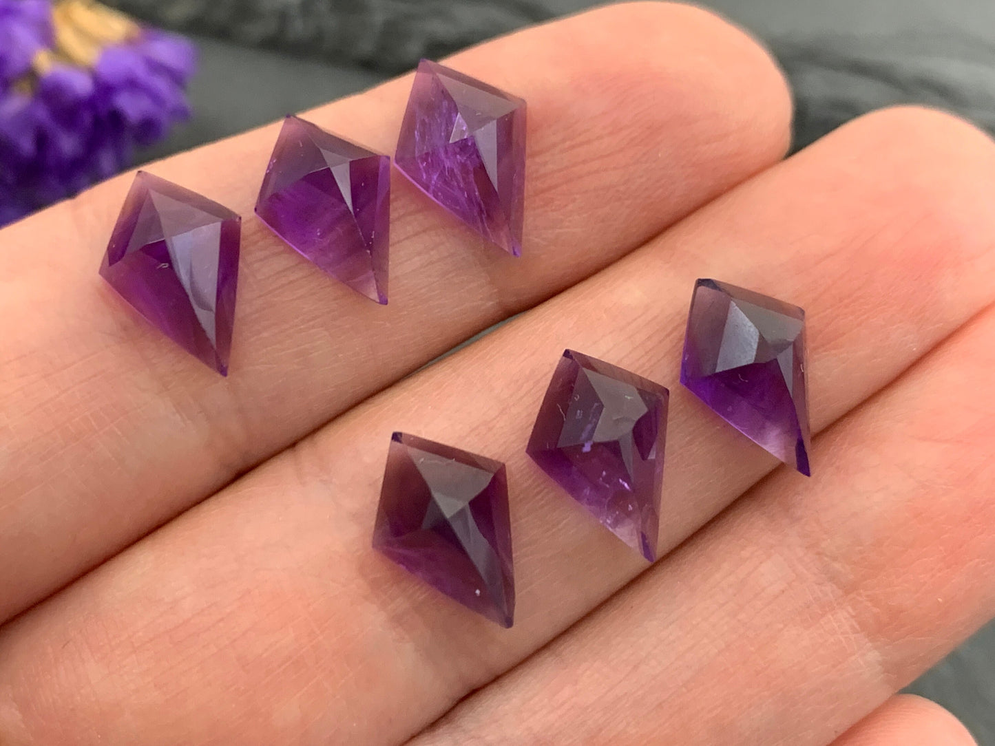 Faceted Amethyst Kite 8x12mm cabochon