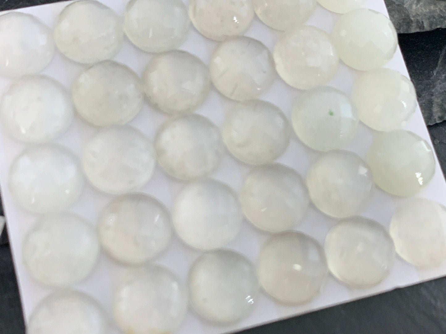 Faceted White Moonstone round 12mm cabochon - Calibrated cabochons