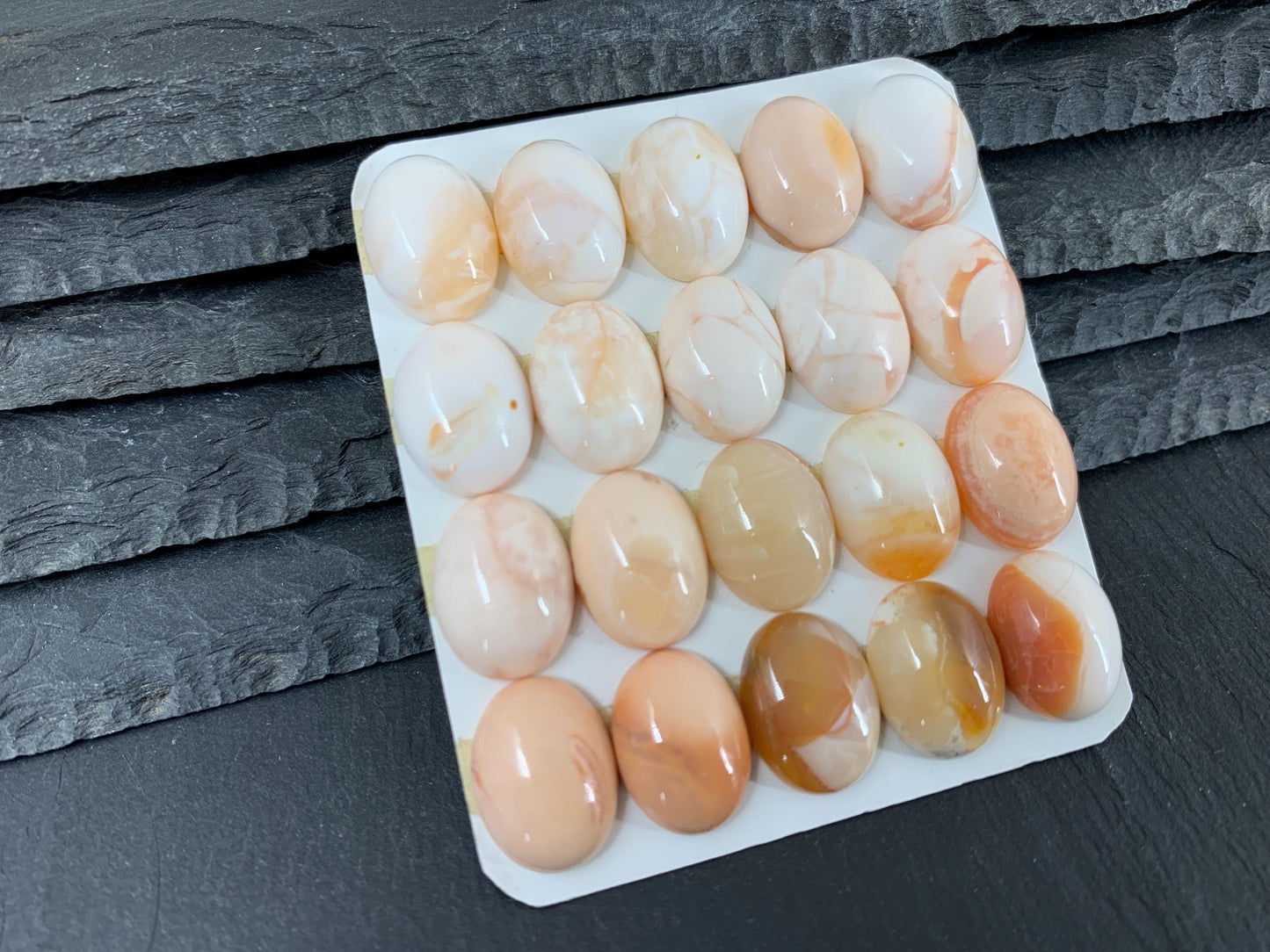 Mexican Opal oval 12x16mm cabochon - Calibrated cabochons